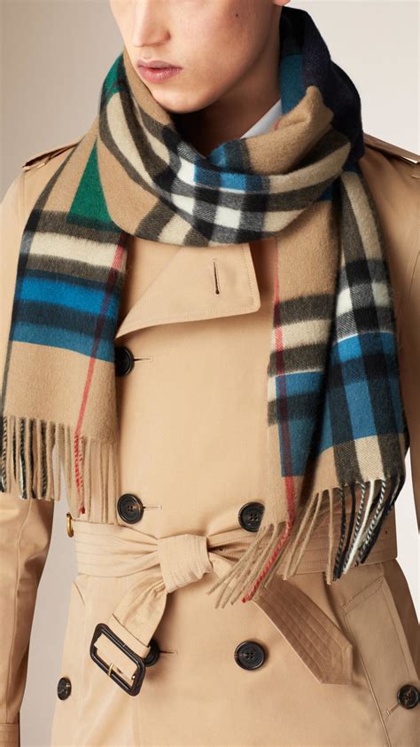 burberry color block schal|Burberry signatures for men.